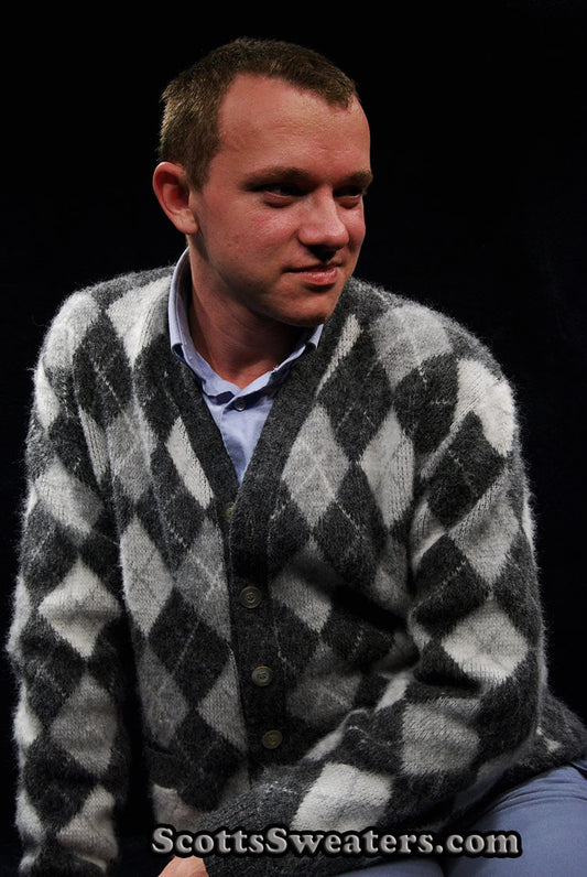 Retro-Cardigan mit Knopfleiste vorne aus Kunstmohair mit Argyle-Muster für Herren