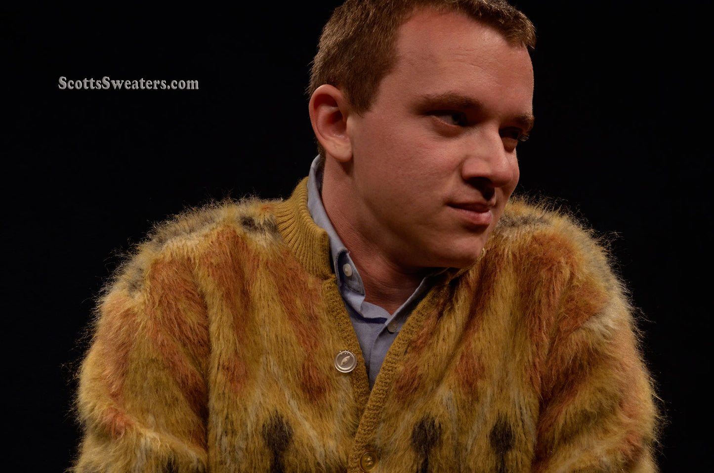 Goldener Retro-Mohair-Cardigan für Herren von Brian MacNeil Sportswear