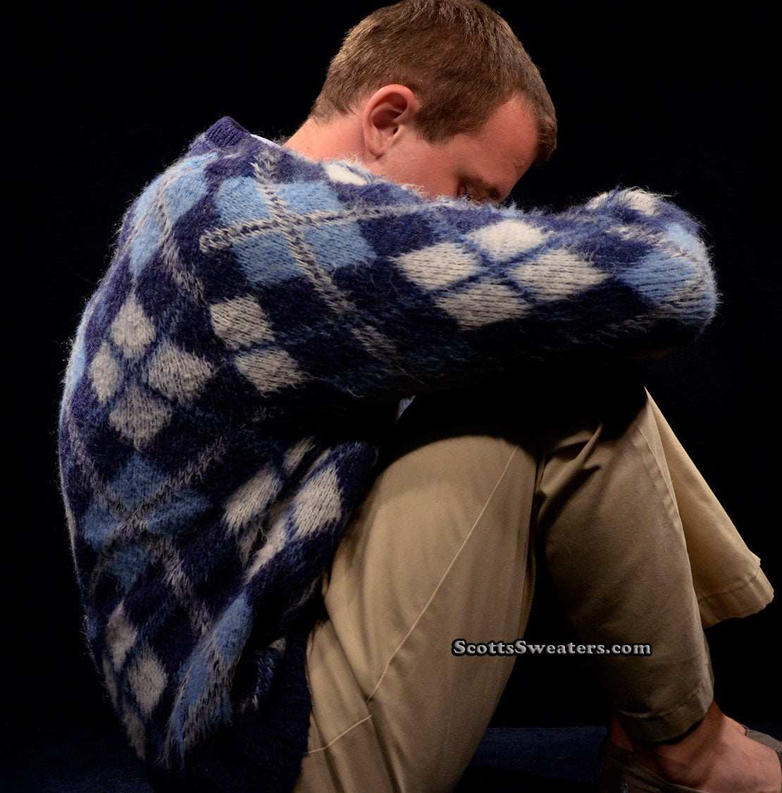 Blue retro argyle shaggy mohair crewneck sweater medium size