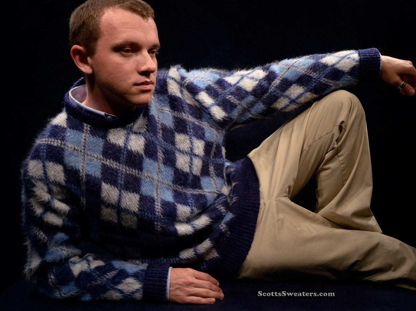 Blue retro argyle shaggy mohair crewneck sweater medium size