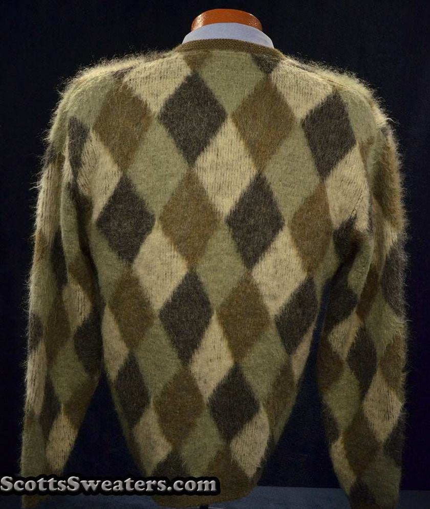 Retro shaggy argyle mohair V-neck sweater by Munsingwear in four-color pattern