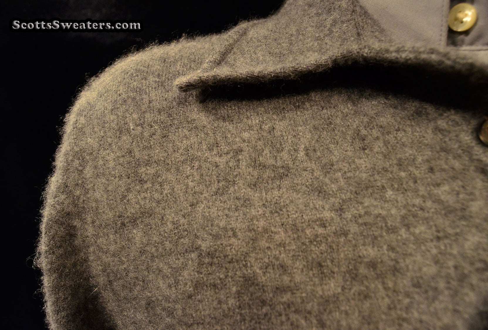 Men's bonze-brown 100% cashmere polo-neck sweater medium size by Fairway & Greene