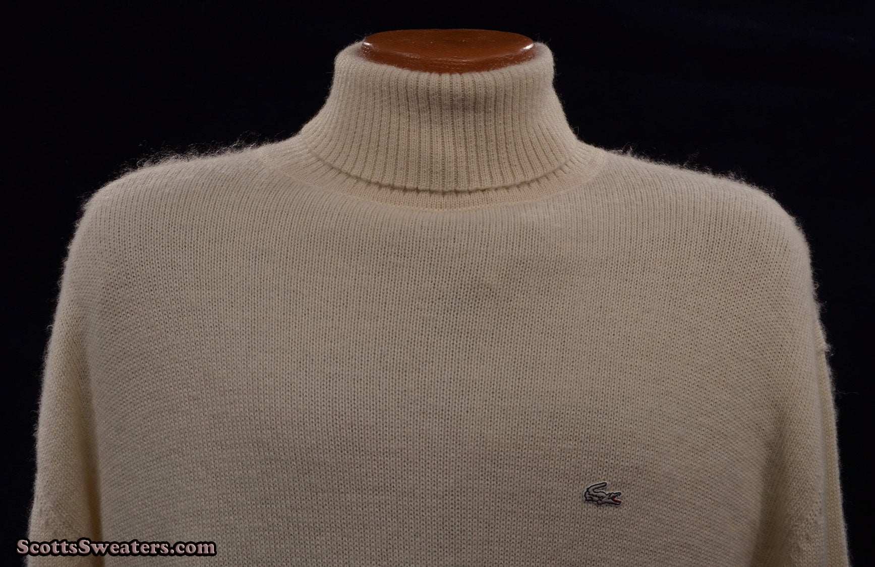 Men's ivory-white extra-soft 100% baby Alpaca turtleneck sweater by Izod Lacoste in X-Large size