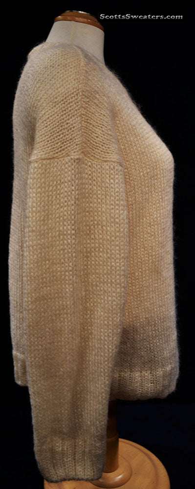 Woman's ivory crewneck mohair wool sweater long sleeve size 42