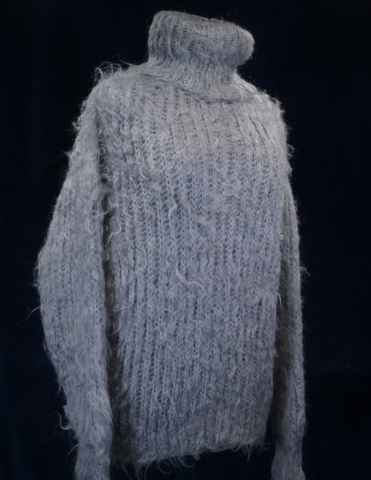 Unisex grey handknit mohair turtleneck sweater with ribbed design in 3XL size