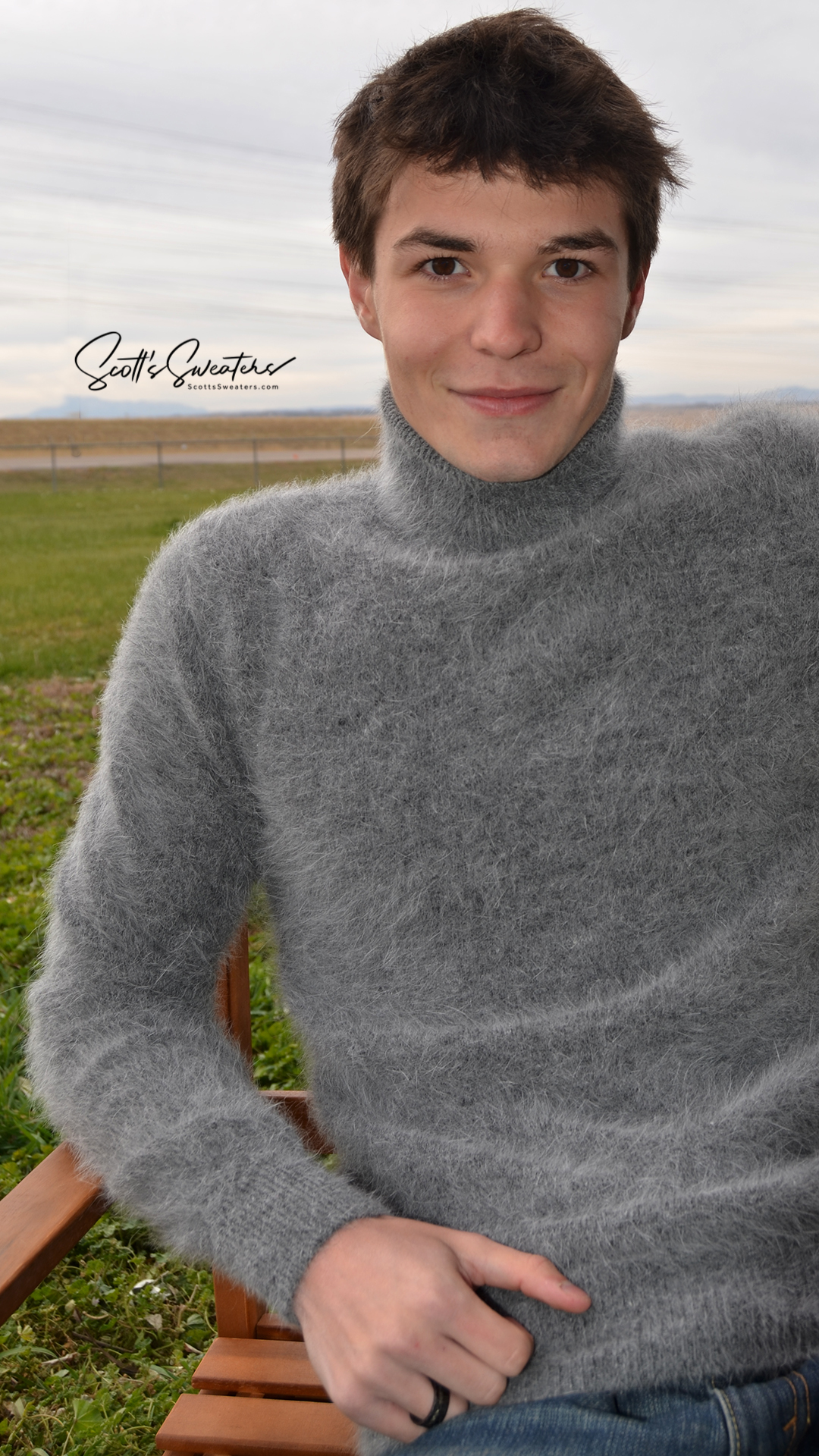 Men's Turtleneck ultra-soft angora sweater Grey
