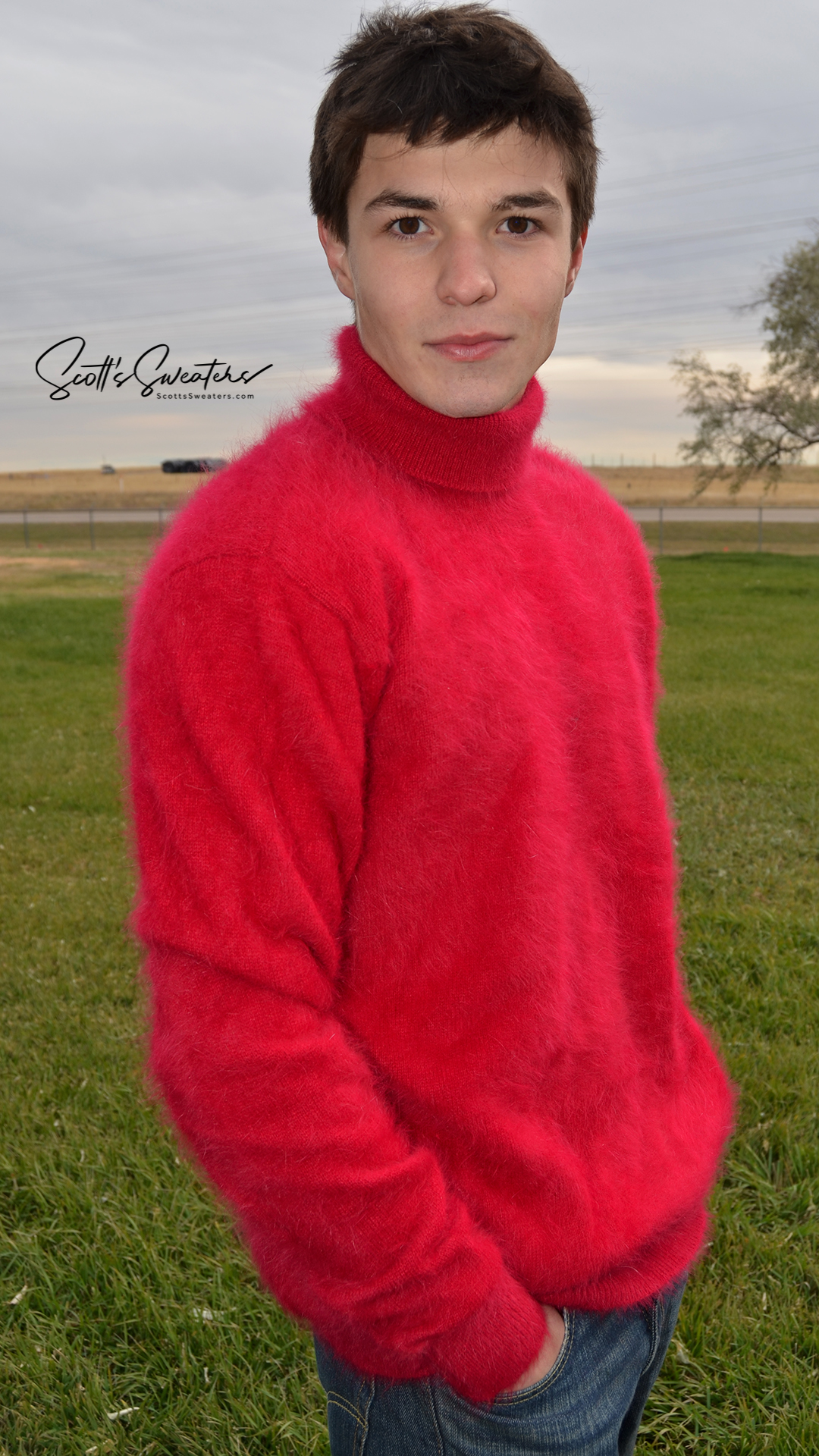 Men's Turtleneck ultra-soft angora sweater Red