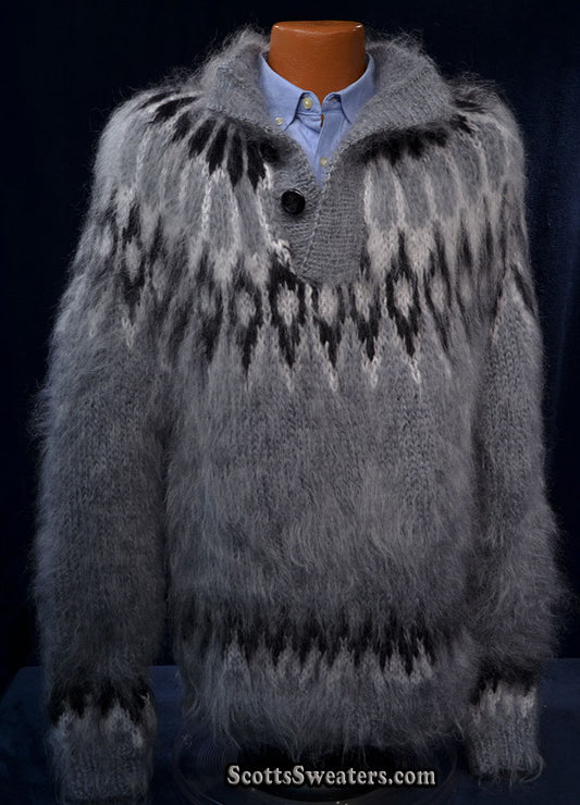 Handgestrickter Mohairpullover im Henley-Stil für Herren