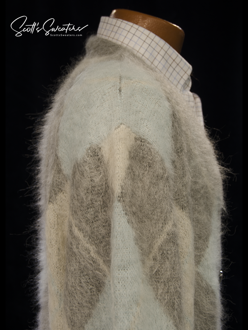 Men's alpaca mohair grey and blue argyle cardigan sweater by AMI Alexandre Mattiussi, soft and fuzzy texture, size XL