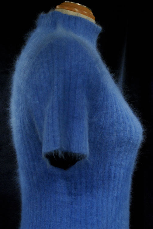 Puderblauer kurzärmliger Rippstrick-Angorapullover für Damen, Größe 32-34