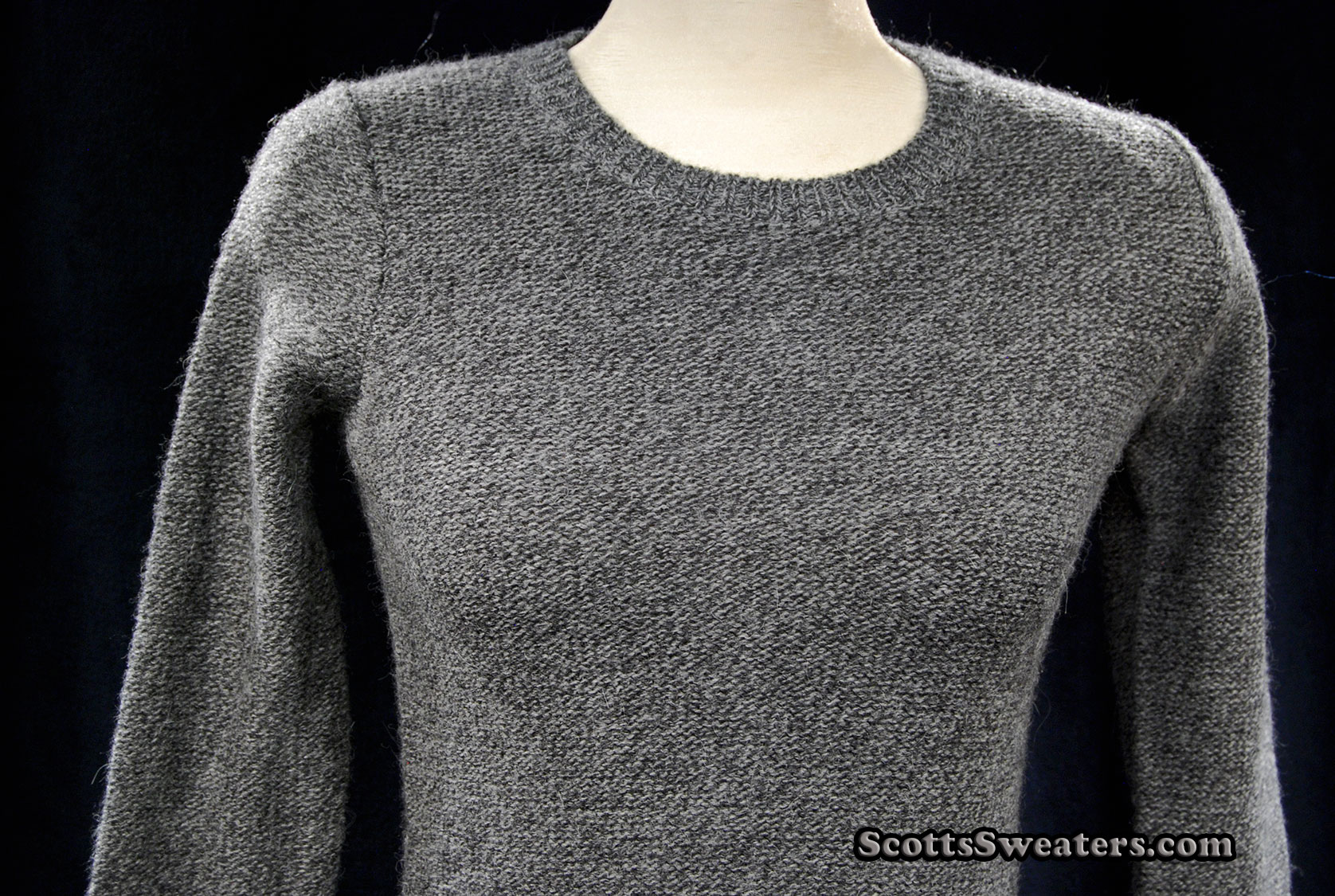 610-079 Woman's Sweaterdress